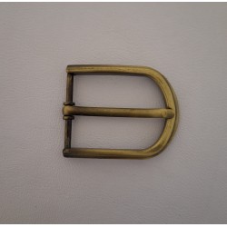 سگک زبانه دار کمربند